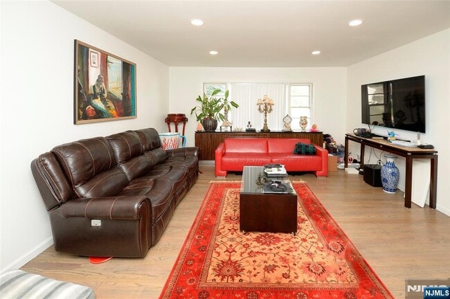 Building Photo - 42 Kershner Pl