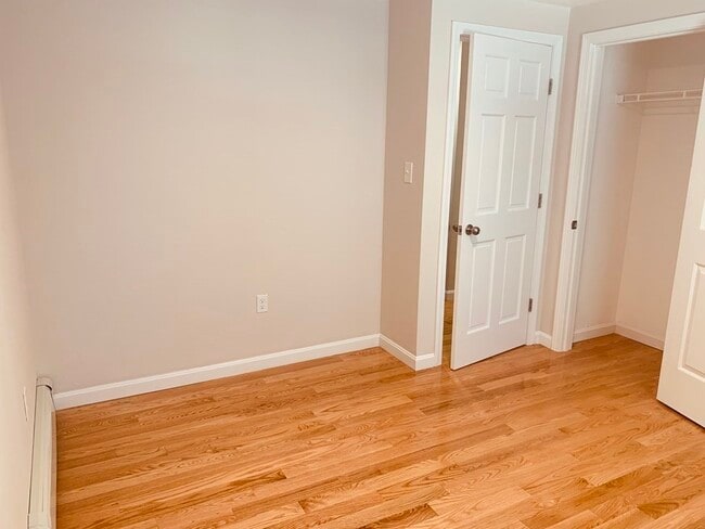 Building Photo - 179 Sydney St