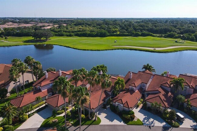 Foto del edificio - 7317 Regina Royale Blvd