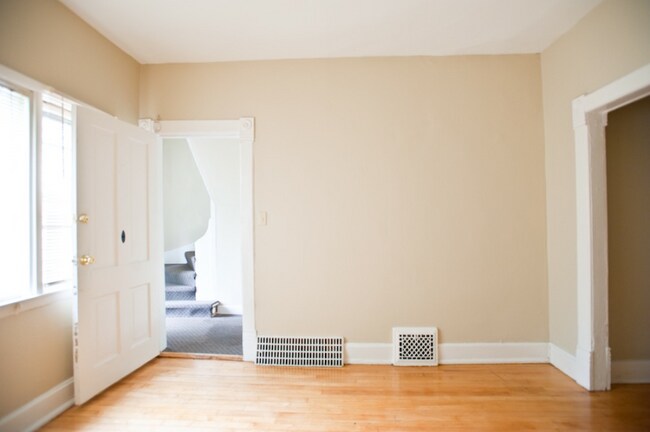 Building Photo - 3221 N Newhall St