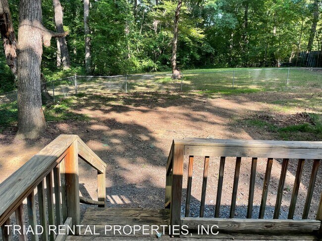 Building Photo - 3 br, 2 bath House - 5838 CHAUCER TRAIL