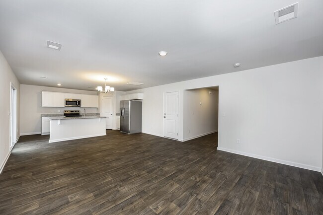 Building Photo - 157 King Buck Drive