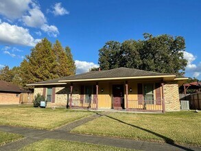 Building Photo - 4513 Woodlyn Dr