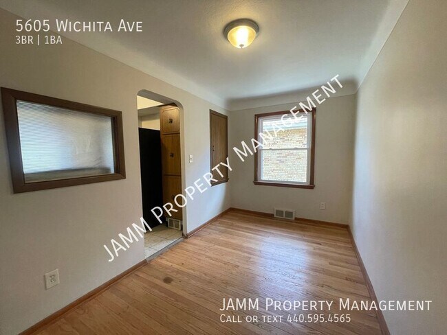 Building Photo - 3-Bedroom Single Family home in Cleveland!
