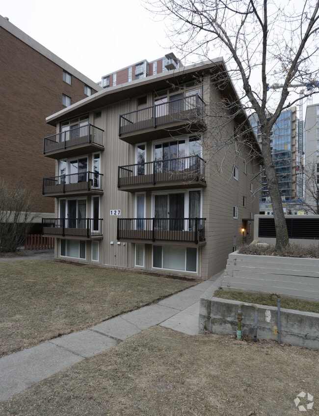 Building Photo - Alumni Apartments