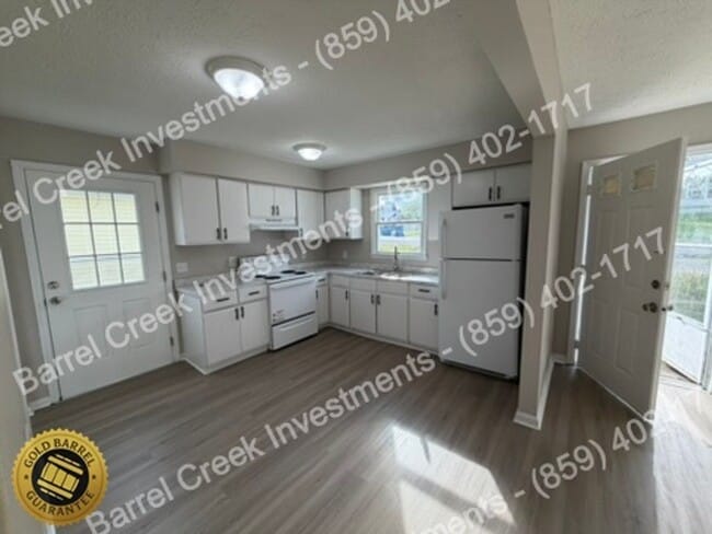 Building Photo - 417 Earl Street