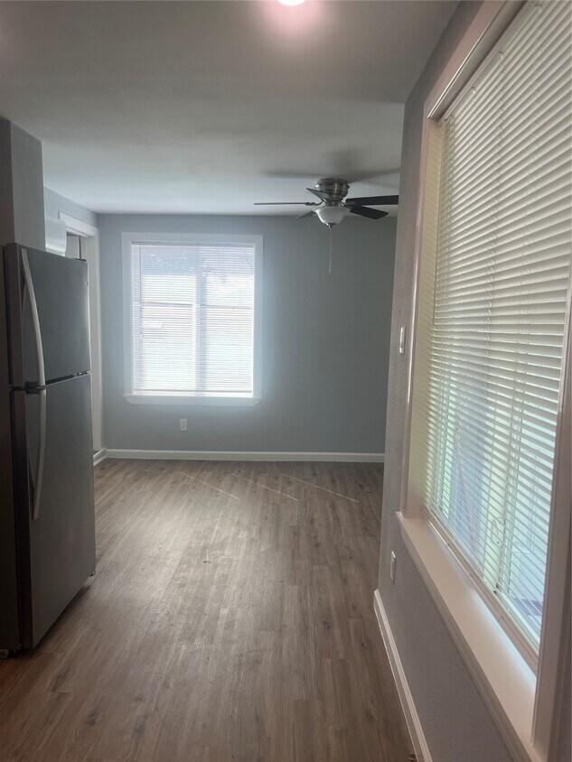 Foto del edificio - 5404 Pease St