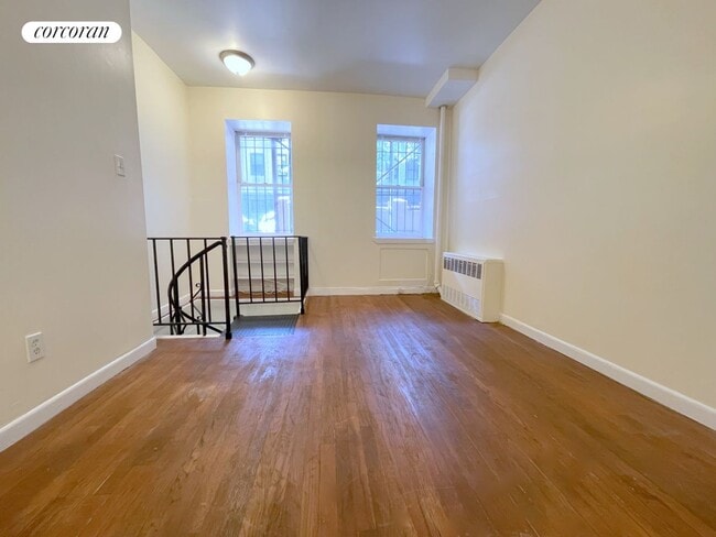 Building Photo - 113 W 82nd St