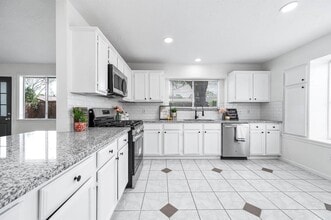 Building Photo - 13407 Wells River Dr