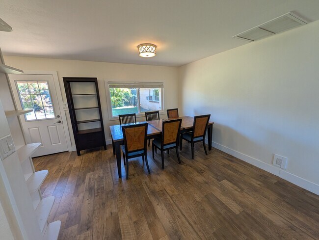 Foto del edificio - 291 Kaiola Pl