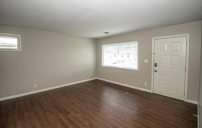 Foto del edificio - 3 Bedroom Home