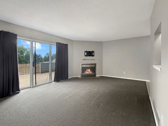 Building Photo - 14393 Estates Ave