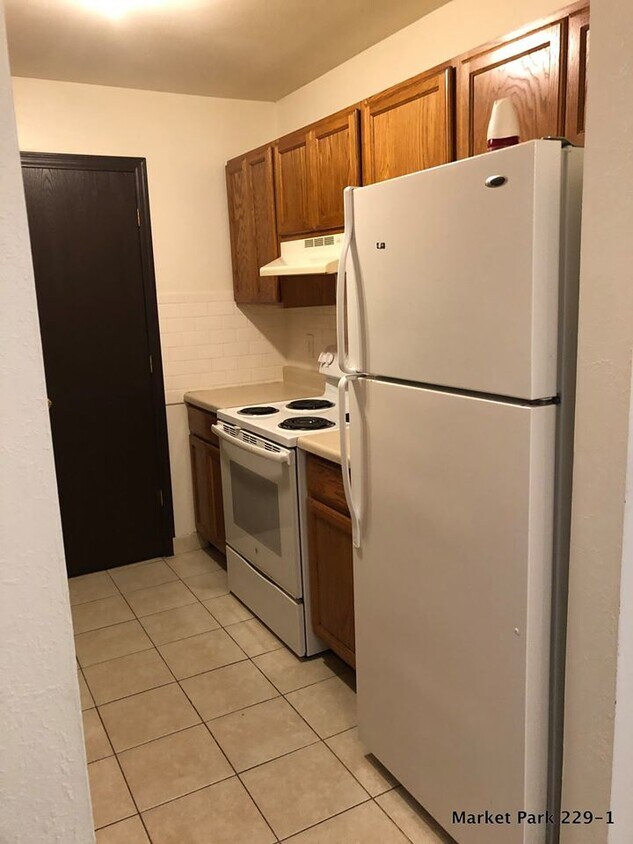 229 E Market St Unit 3, Burlington, WI 53105 Apartments in Burlington