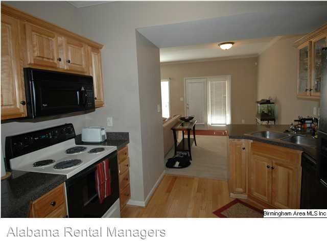 Foto del edificio - 4133 River Walk Ln