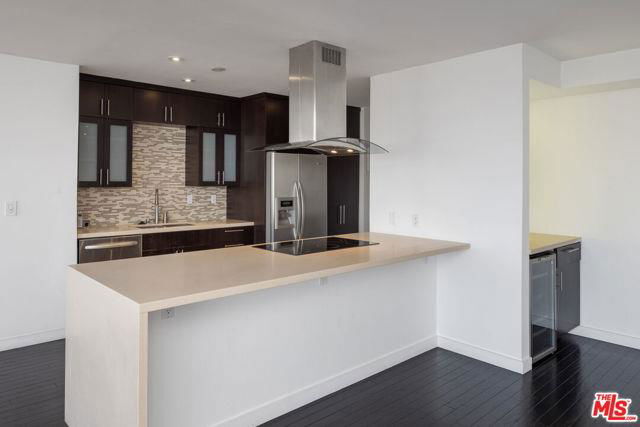 Building Photo - 865 Comstock Avenue Apt #18c, Los Angeles,...