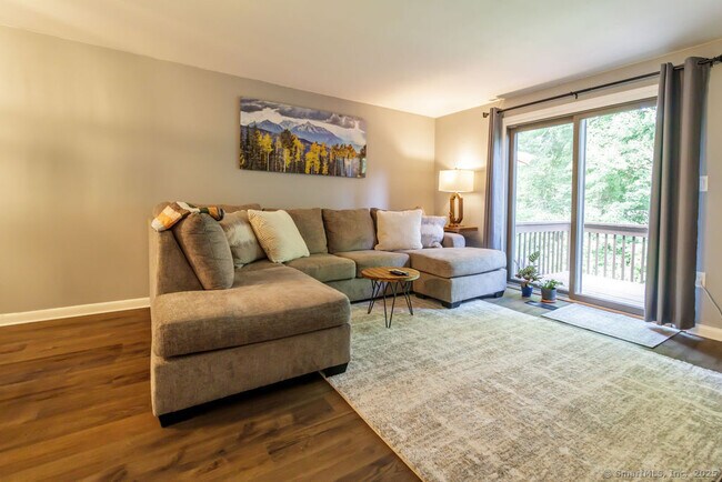 Building Photo - 406 Cedar Hollow Dr