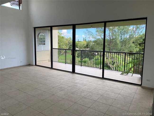 Foto del edificio - 3 br, 2.5 bath Condo - 6601 SW 116th CT 404