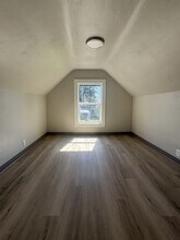 Building Photo - 280 20th St