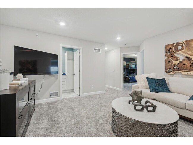 Foto del edificio - 5289 Long Pointe Pass