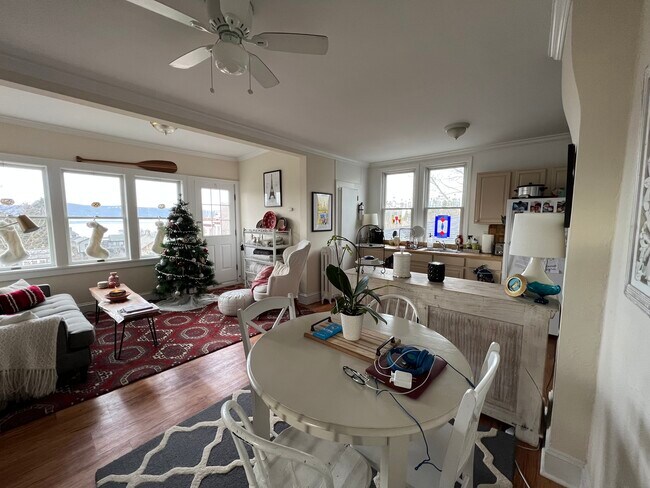 Foto del edificio - 10 S Eckar St