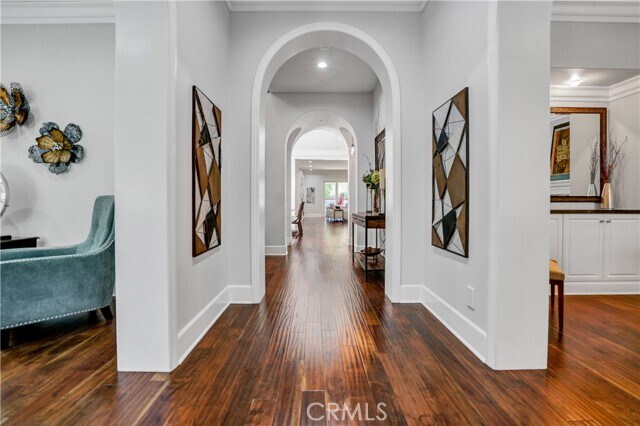 Building Photo - 54 Clifford