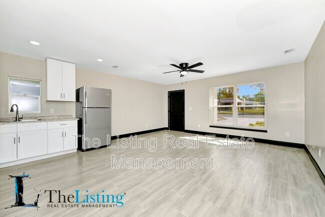 Foto del edificio - 2802 Ave M NW
