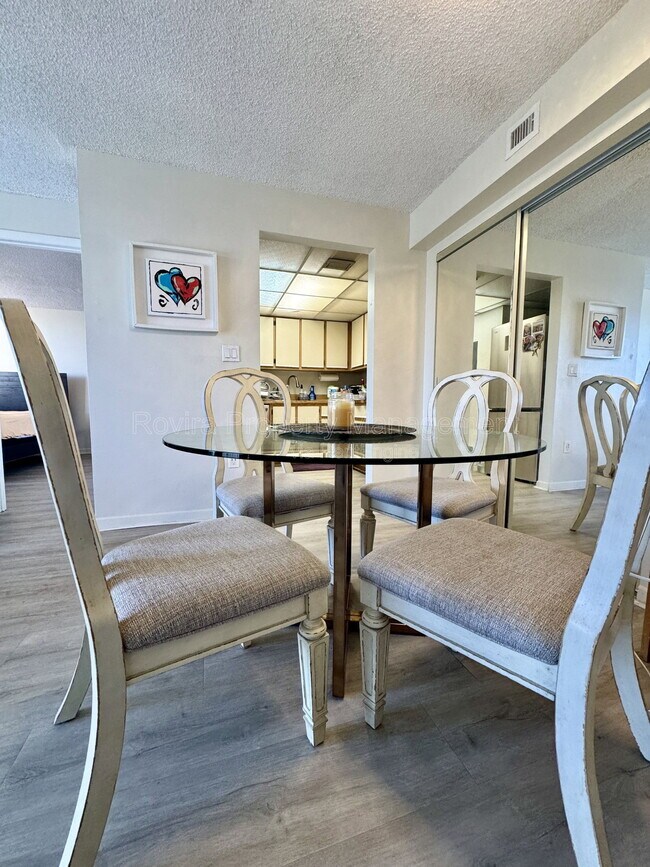 Foto del edificio - 1740 NW N River Dr