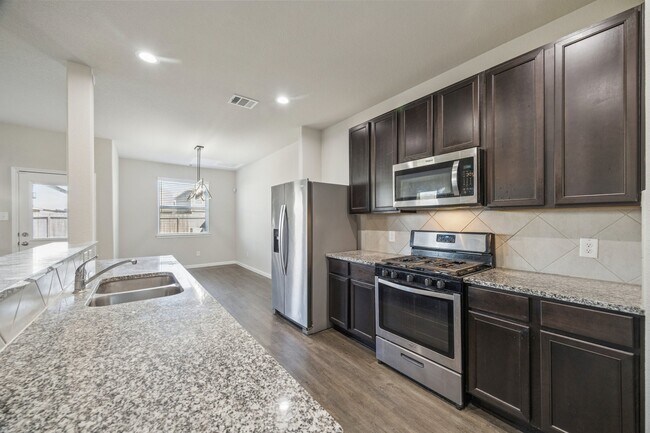 Foto del edificio - 3710 Giorgio Pastel Pl