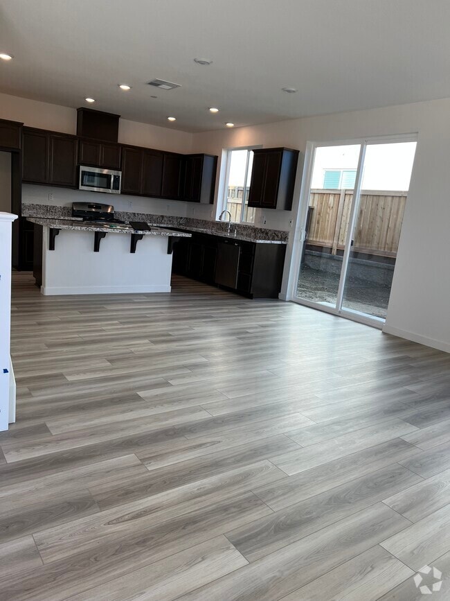 Building Photo - 2784 Ambrosia Way