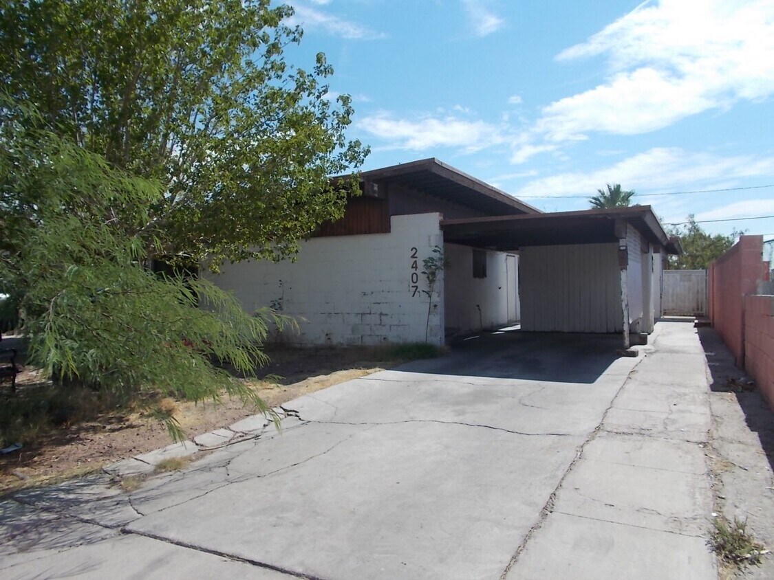 Foto principal - 2407-2407 S 15th St