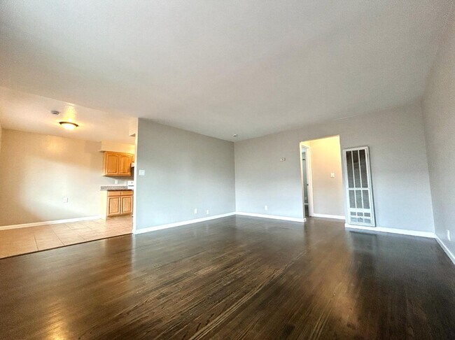 Foto del edificio - 3409 66th Ave