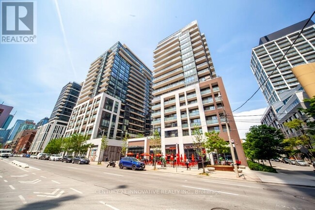 Building Photo - 460 Adelaide St E