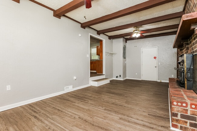Building Photo - 123 Belknap Rd