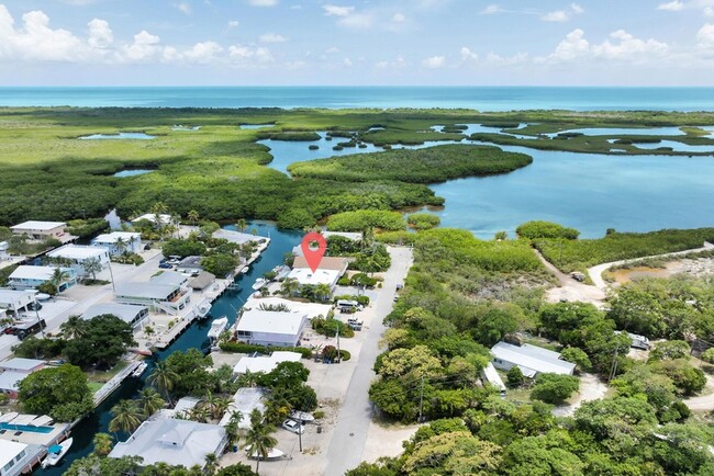 Building Photo - 121 Long Key Lake Dr
