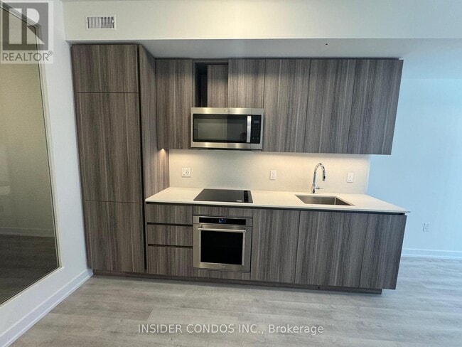 Photo du bâtiment - 15 Richardson St