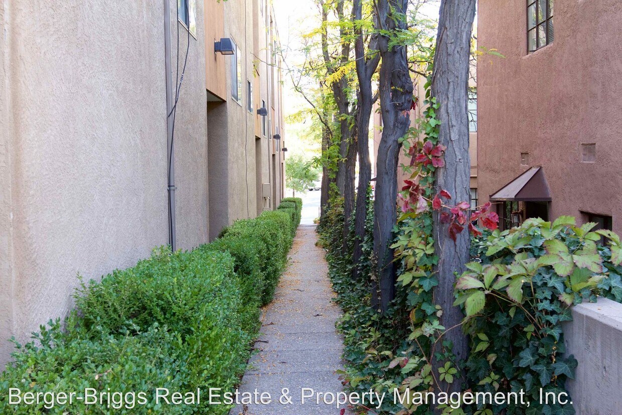 Foto del edificio - 1616 Dr Martin Luther King Jr Ave NE