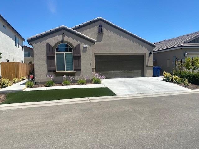 Foto del edificio - 1519 Medellin Ln