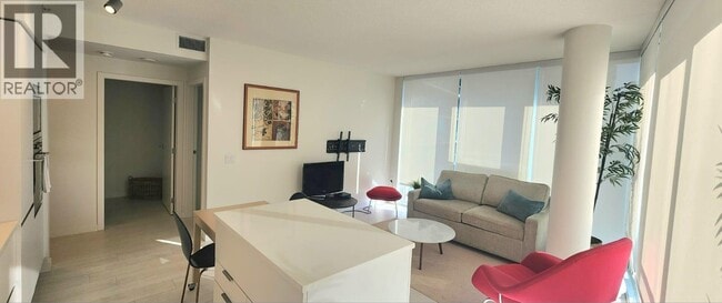 Photo du bâtiment - 180 E 2nd Ave