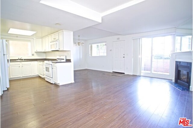 Building Photo - 1605 Stoner Ave