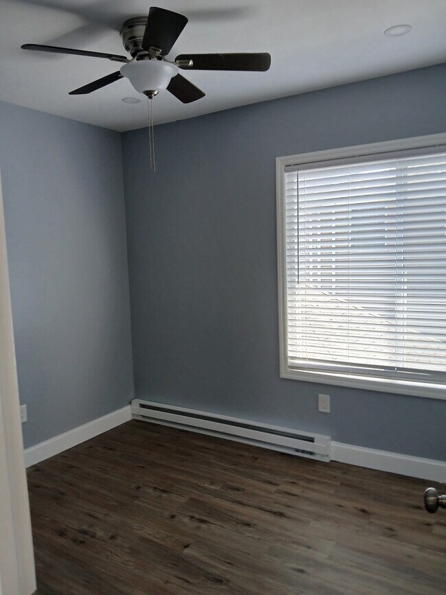 Foto del edificio - 228 Kearney Ave