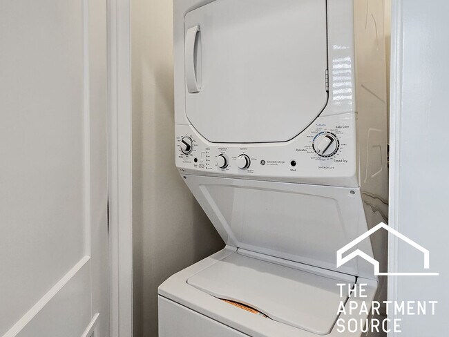 Foto del edificio - 4954 N Oakley Ave