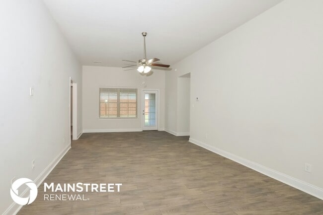 Building Photo - 7826 Ferndale Dr