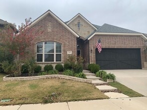 Building Photo - 217 Lilypad Bend