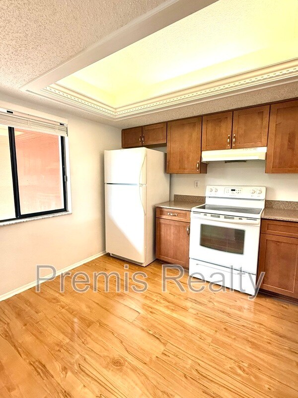 Foto del edificio - 141 Lakeside Dr