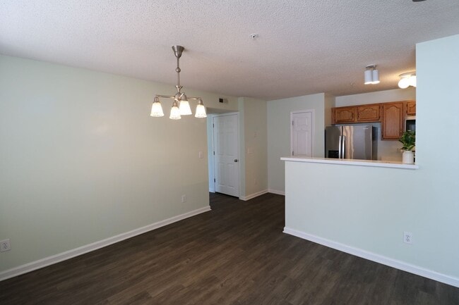 Building Photo - 214 Quietwood Dr