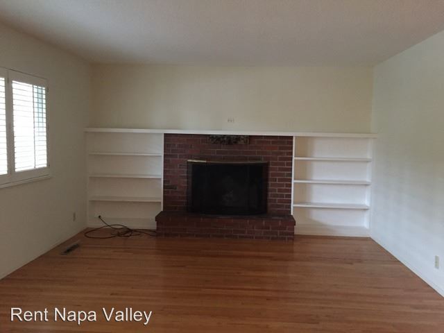 Building Photo - 1106 Valley View St
