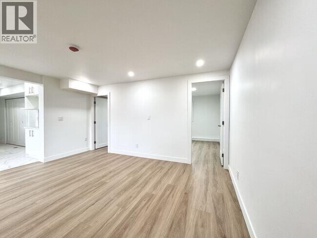 Photo du bâtiment - 4720 Ashbury Pl