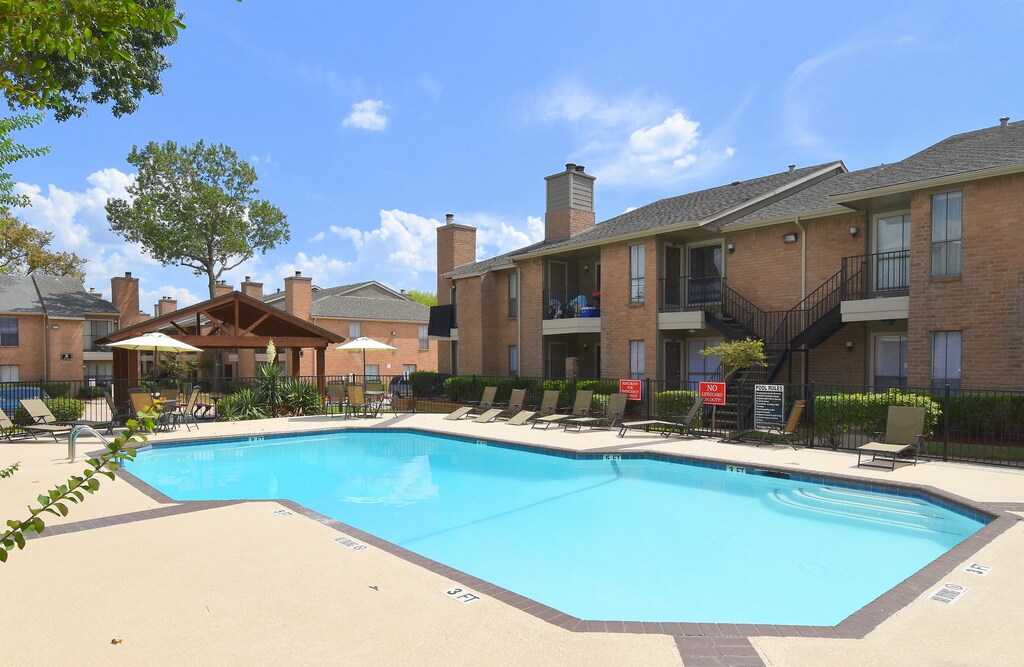 Deerbrook Garden Apartments Deerbrook Garden Apartments