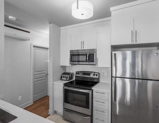 Photo - 831 S Flores St-271.4