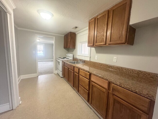 Foto del edificio - 307 W Cypress St